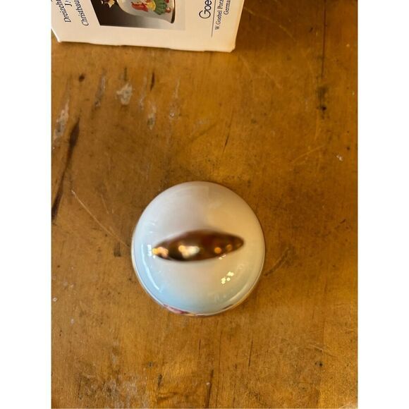 Goebel 1996 13th edition annual Christmas bell ornament (0106) - Picture 11 of 12